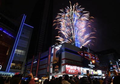 信義區威秀商圈變身運動潮街！電信業為何退出？