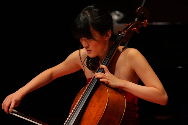 知名大提琴家尤虹文。摘自尤虹文臉書