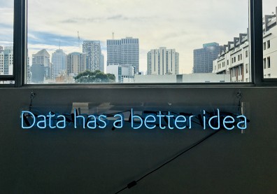 Siri、Google語音助理不只能對話，連你說「反話」都知道！
