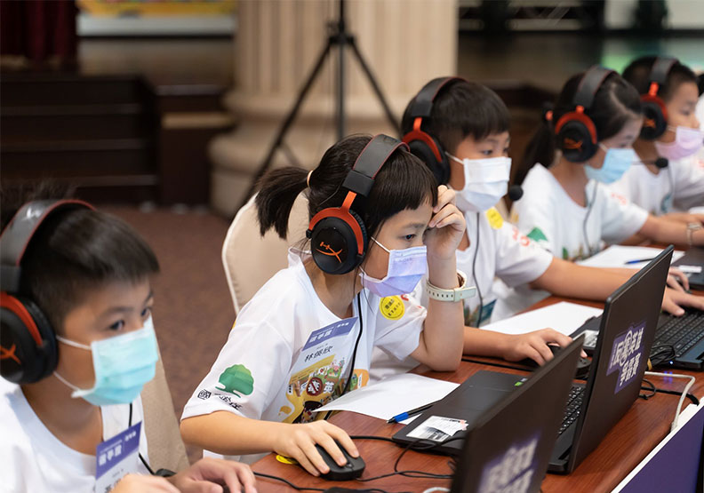 2020年國泰金控與PaGamO線上遊戲學習平台合作的「反毒電競大賽」。