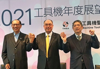 口罩國家隊功臣一度陷谷底，工具機如何靠「賣套餐」把產值翻一倍？