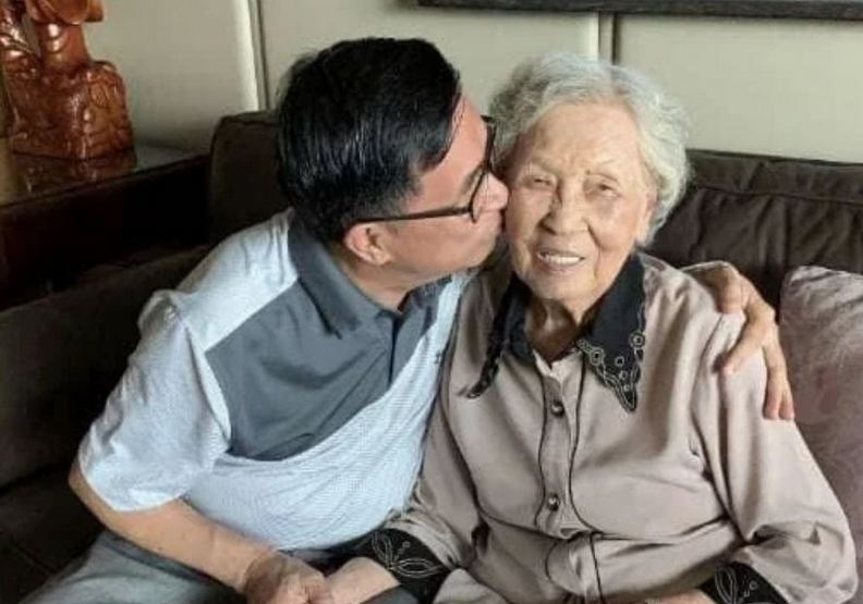 扁媽睡夢中安詳辭世享壽94歲，陳水扁：她說她要睡了