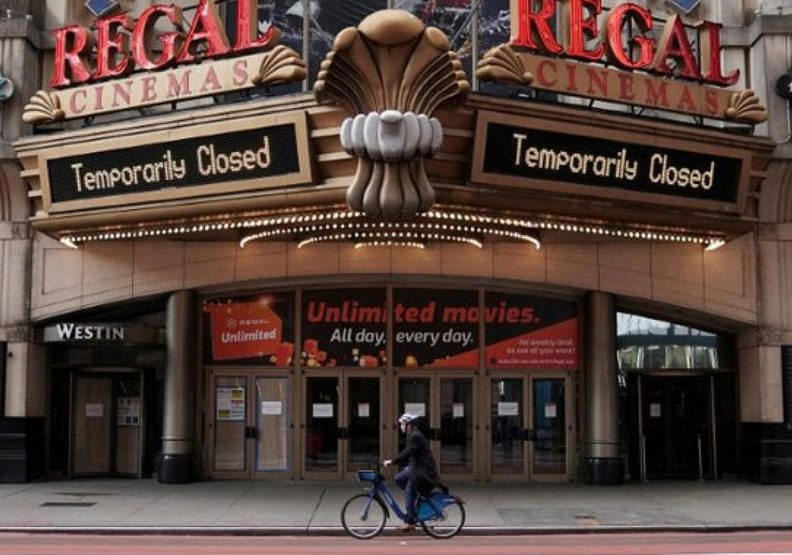 一年前的人們可能很難想像，電影產業會如此蕭條