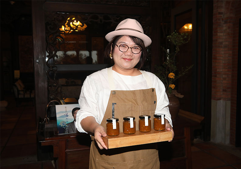 果醬年度雙金女王柯亞的酒香冬橘果醬。