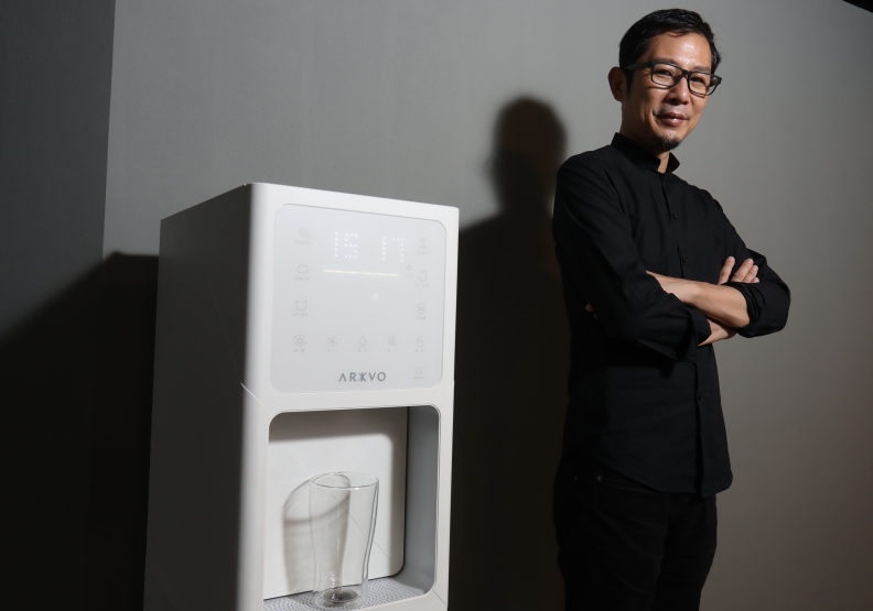 沒雨缺水怎麼辦？這台 MIT「造水機」打動許多顧客