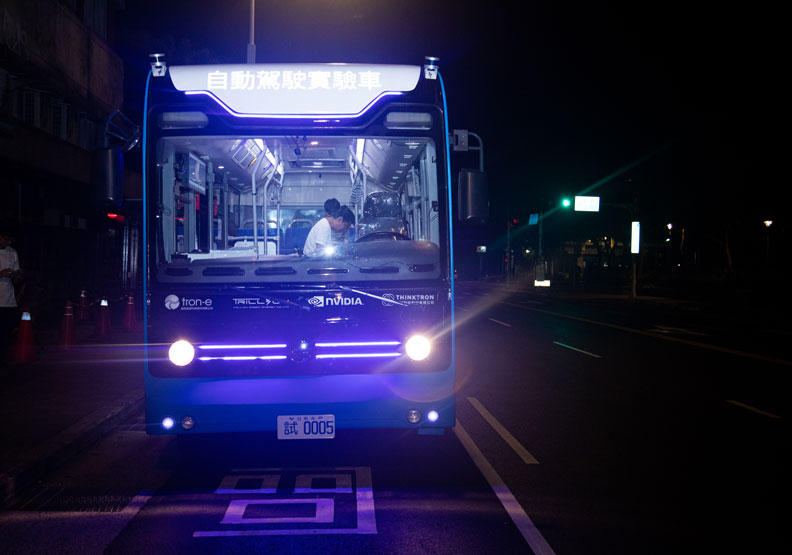不只載乘客！台北無人巴士還要帶自駕車產業向前走