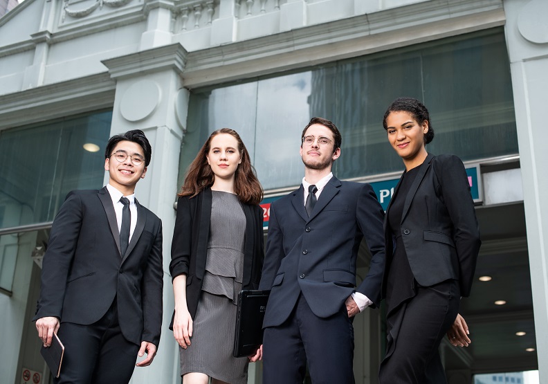 根據統計,新加坡畢業生起薪超過新台幣6萬元,但生活物價卻只有歐美國家的一半,吸引不少有意前往海外留學的學生前往。