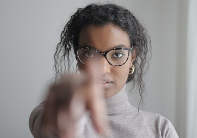 「自尊」只是個工具！需要的時候放大一點，成為阻礙的時候就縮小一點