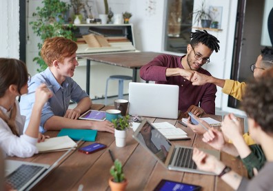 聰明、EQ高，也要懂社交！職場上你該具備的SQ「社交智商」