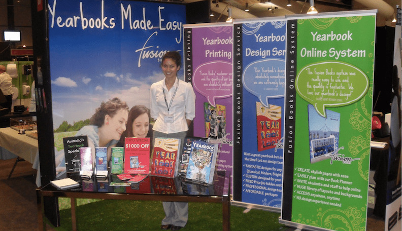 Melanie在宣傳Fusion Book。取自Melanie的Medium