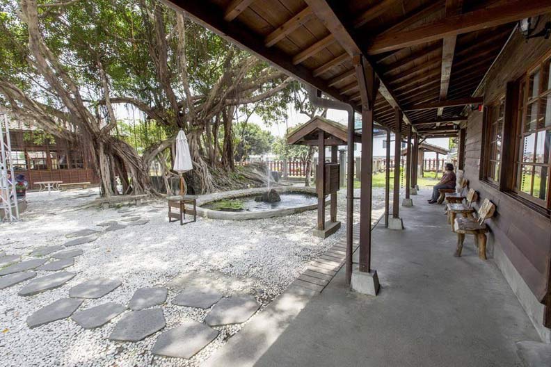 鐵道園區內保存著日治時期木造日式建築。取自花蓮鐵道文化園區FB