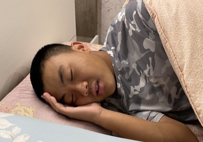青少年常睡眠不足！加拿大研究：小心憂鬱症易纏身