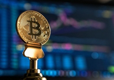 【國際週報】幣圈怎麼了？華納兄弟合併Discovery、好萊塢成歧視幫凶？