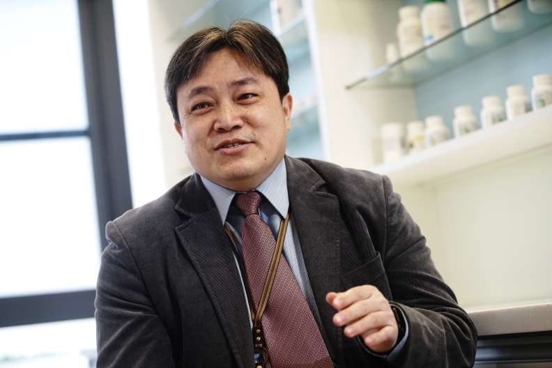 吳世望副教授指出從公共衛生規劃與醫護體系管理提升全民健康近年來更引進大數據應用強化健康管理。