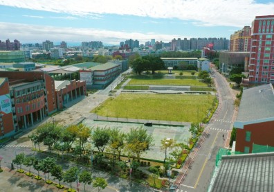 南臺斥資打造創新教學資源與一流校園環境，要讓「師生走出去，企業引進來」