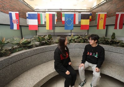 外語學群：善用交流工具，爭取人生多元機會