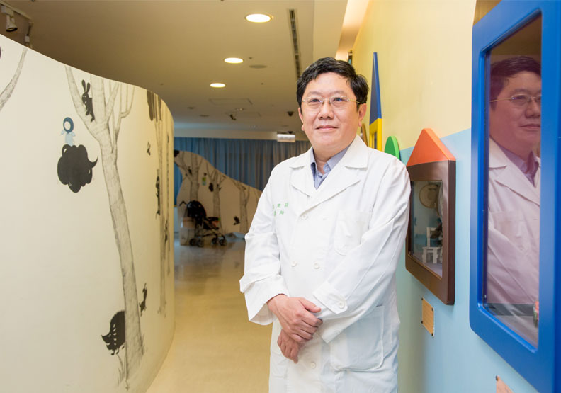 李秉穎：總有一天得放病毒入台，青少年第三劑接種恐因心肌炎卡關