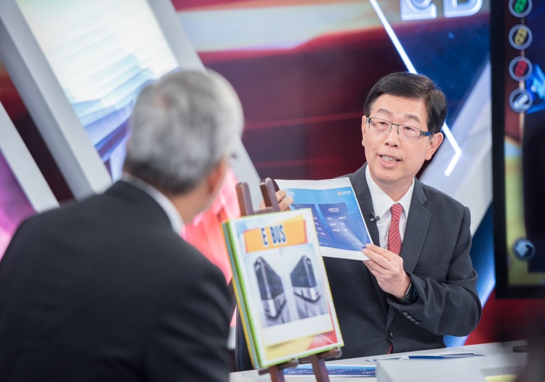 鴻海董座劉揚偉接受電視訪談，揭開鴻海未來布局。鴻海提供