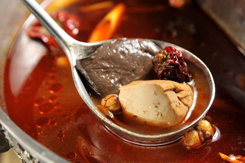 取自Facebook/問鼎麻辣鍋養生鍋