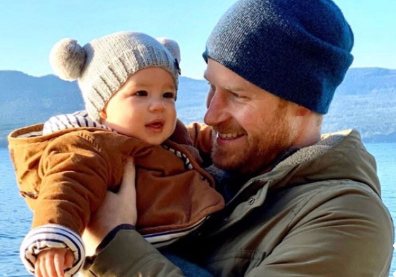 哈利王子與亞契。