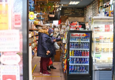 買房前先看這！觀察附近便利商店的垃圾桶，可以看出治安好壞？