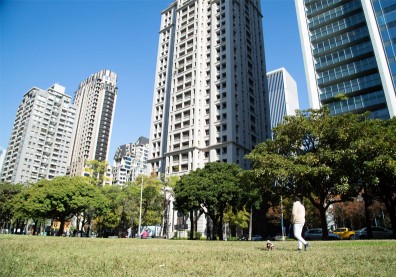 房地合一2.0將上路，逃命波來了？專家：房市量縮、價難跌！