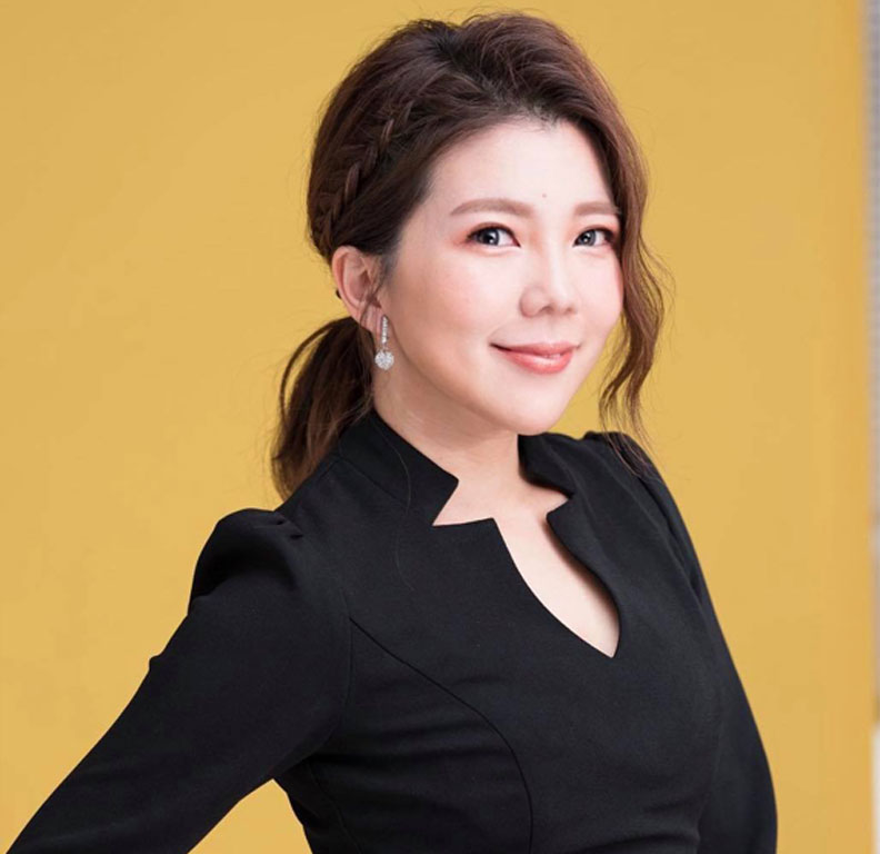 〈全球串連早安新聞〉策展主播路怡珍。取自主播 路怡珍臉書