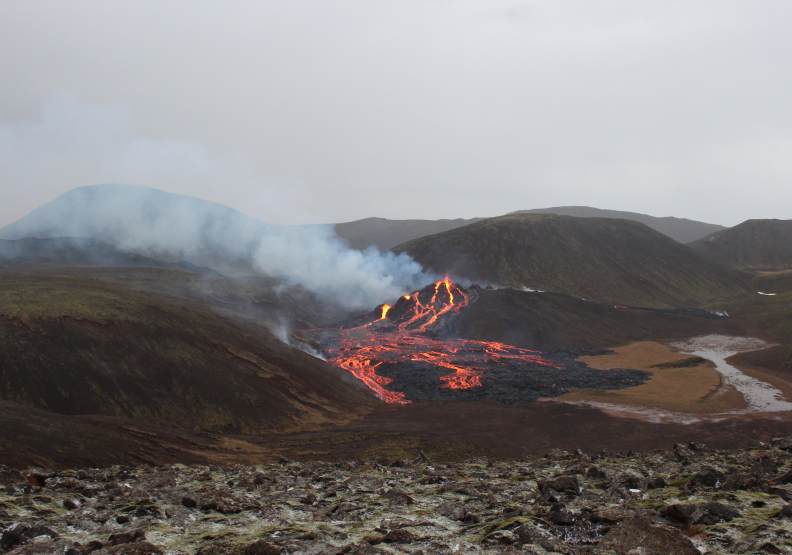 爆發後至今火山活動逐漸縮小。圖片來自twitter.com/Vedurstofan/