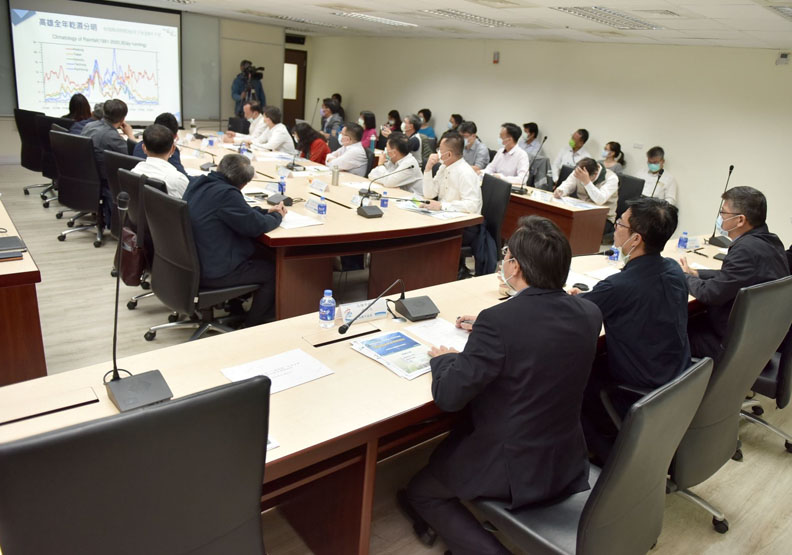 高雄市舉行抗旱會議,高雄市政府提供。