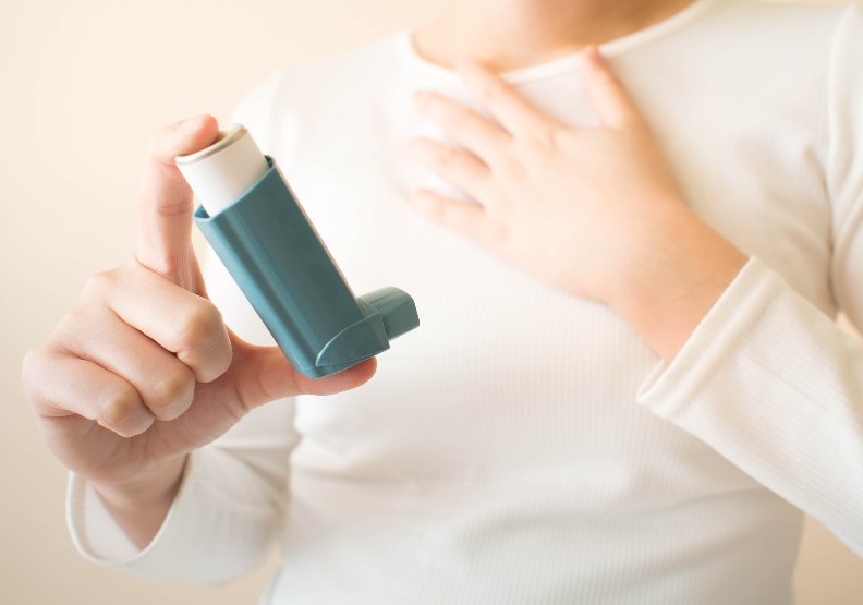 氣喘患者停止類固醇治療並非不可能！避免反覆發作，停用前有7件事要注意