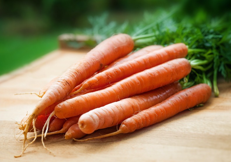 紅蘿蔔是強力的抗氧化劑！護眼、顧肝、保護黏膜6大好處報你知