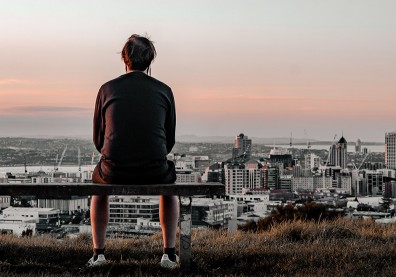 工作能力低落、愈來愈不想與他人親近……天才型策略顧問：感覺孤獨，讓你離成功愈來愈遠