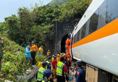 太魯閣號事故查肇因 運安會拋4疑點：工程車手煞車未拉或故障