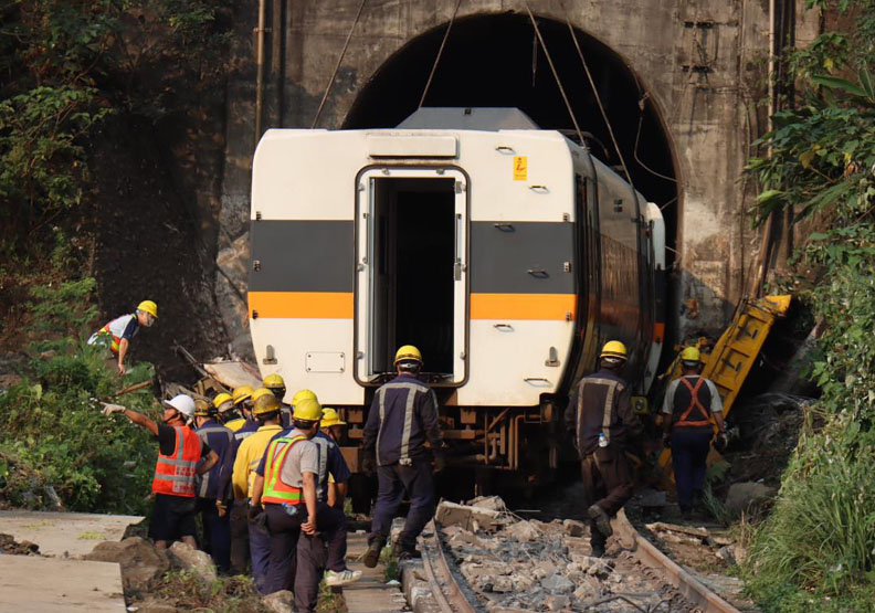 太魯閣號事故報告出爐，工地主任李義祥沒換工程車電瓶釀悲劇！