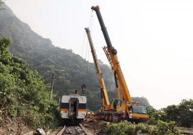 太魯閣號事故搶通中！專家建議：花蓮清水隧道安裝長期監測系統