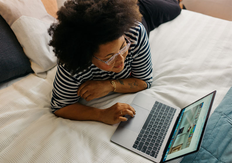 利用AI下單買房或投資房產基金,成為美國千禧世代的新風潮。OpenDoor提供