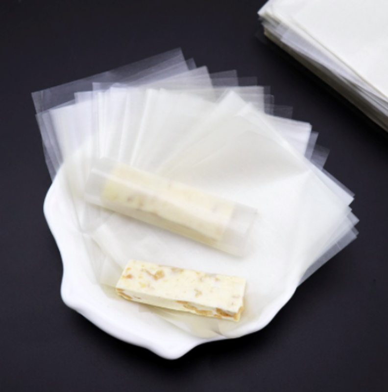 常用來包覆糖果,以玉米粉、樹薯粉製作的「糯米紙」就是一種可食用包裝。取自網路,食力提供。