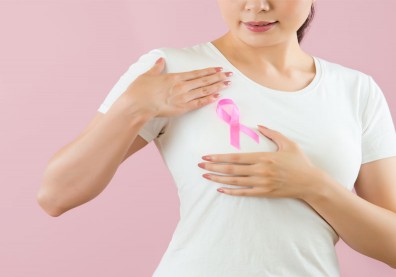 ５NG行為恐增乳癌罹患風險！營養師：５大天然食物吃對助預防
