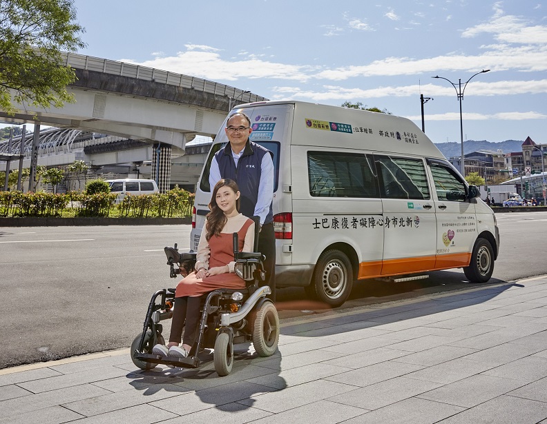 民國100年台灣彩券將公益彩券中獎人捐助的善款1億6千餘萬元，購置100輛高頂復康巴士捐贈全國各縣市政府使用營運，9年來共有270萬人次（趟次）受惠。