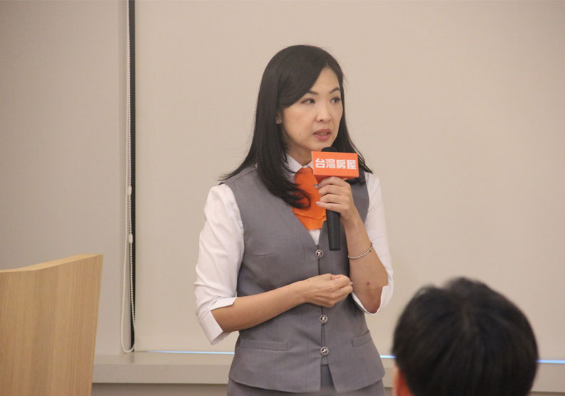 台灣房屋集團趨勢中心執行長張旭嵐,取自台灣房屋智慧型訓練中心臉書。