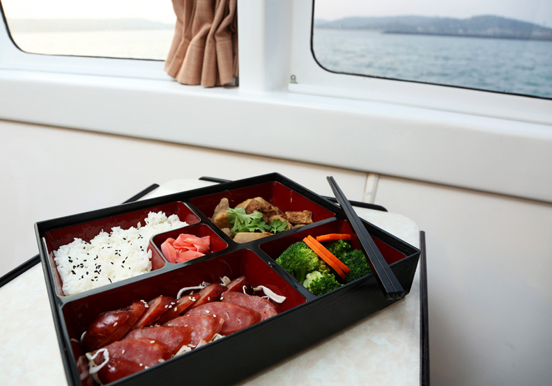 初日號啟航,希望闖出金門觀光的新未來。張智傑攝。