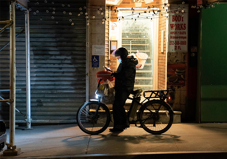 因為疫情，加速全球「零工經濟」進程。Flickr by Billie Grace Ward