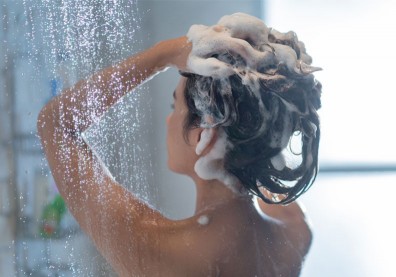 洗髮精混潤絲精省時又方便？這樣洗頭髮，小心愈洗頭皮愈不健康