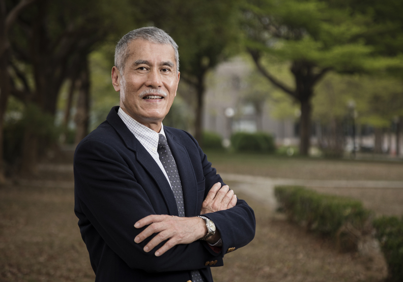 國立彰化師範大學人力資源管理研究所張火燦教授。