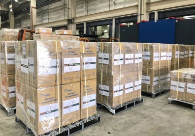 助印度抗疫！台灣首批150台製氧機、500支氧氣鋼瓶，預計今抵印度