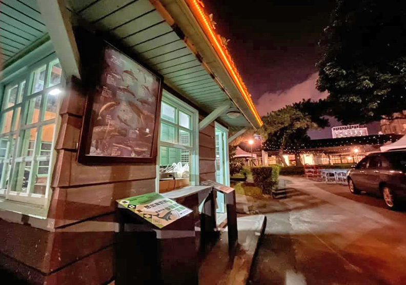 花蓮鐵道文化園區一、二館徵選在地創意團隊進駐營運,提供更多元服務。取自多羅滿賞鯨FB。