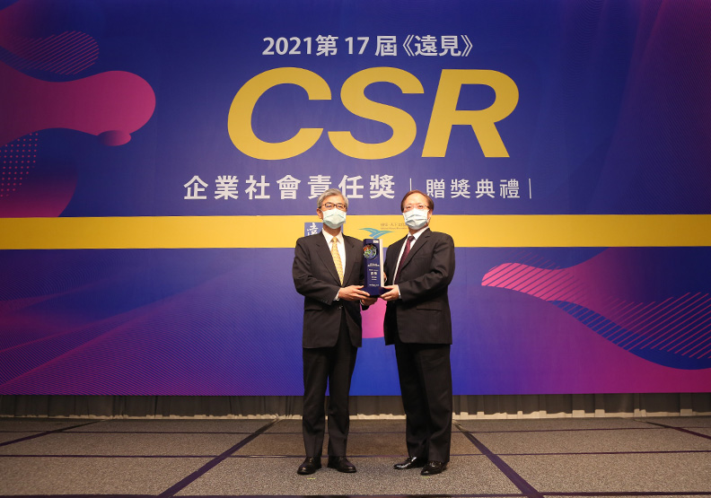 金管會主委黃天牧（左）、中華電信董事長謝繼茂（右）。張智傑攝