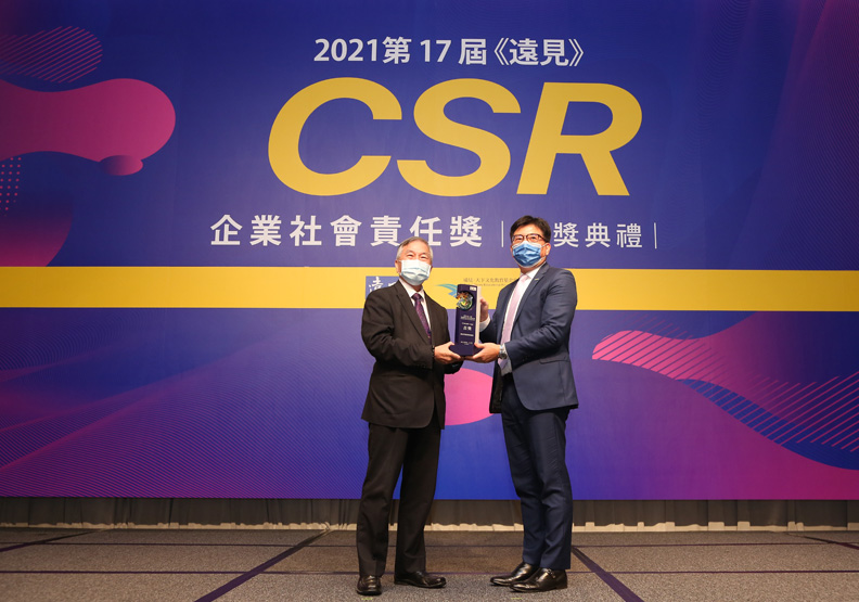 行政院副院長沈榮津（左）、台灣默克集團董事長李俊隆（右）。張智傑攝