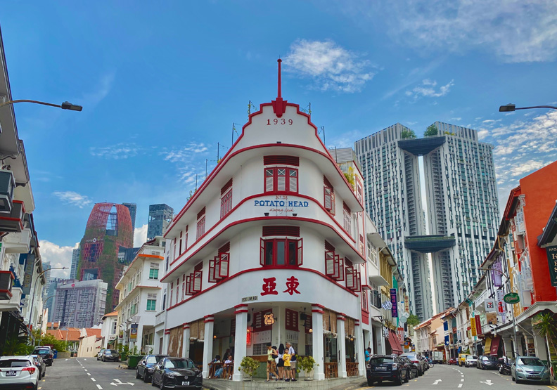 在新加坡只要有穩定工作,買房非難事,Unsplash by David Kubovsky。