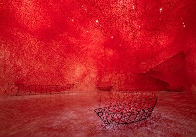 尋找不在中的存在 塩田千春「顫動的靈魂」北美館開展